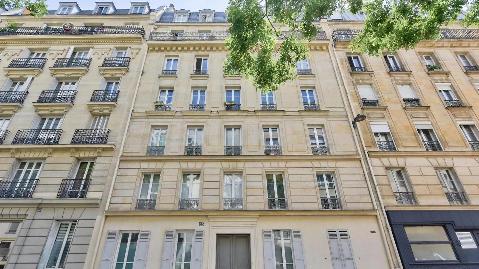 Quiet & Refurbished 1Br Parisian Retreat-Paris 16 Lejlighed