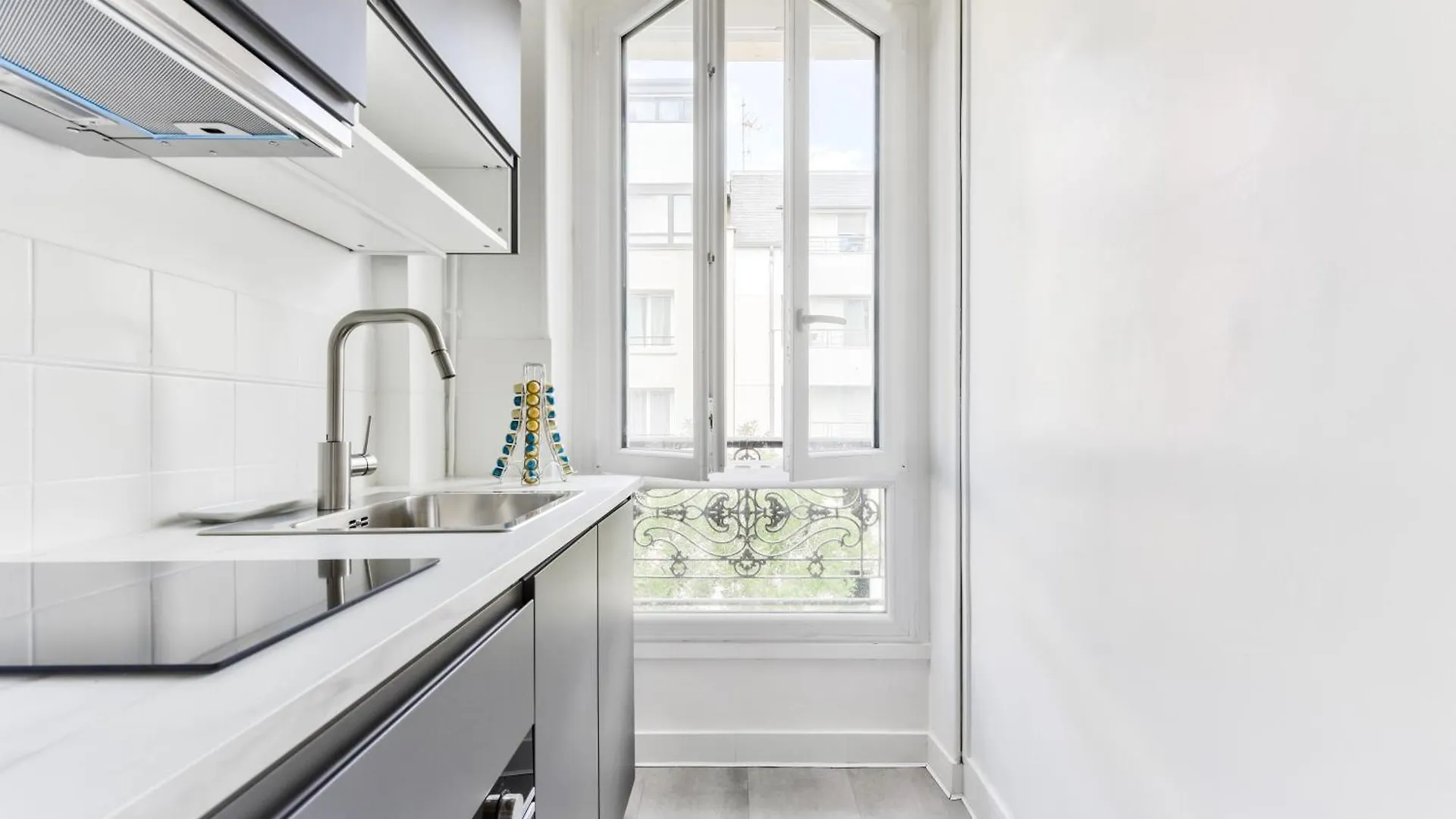 Quiet & Refurbished 1Br Parisian Retreat-Paris 16 Lejlighed 0*, Paris Frankrig