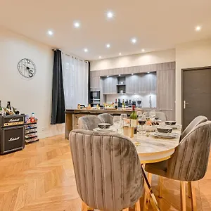 Apartment Magnifique De Luxe & Familia - 16, Paris